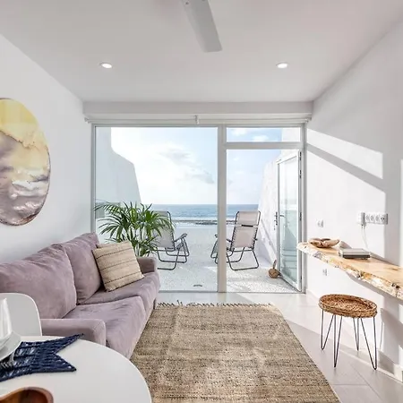 Beachfront With Open Terrace In Canteras Las Palmas de Gran Canaria